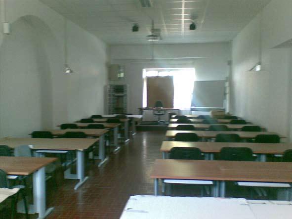 AULA di SAVONA L aula di Savona è situata presso il campus universitario di Savona, in via Magliotto 2. Si trova al piano terra della Palazzina Delfino, con ingresso indipendente.