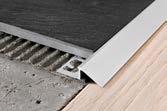 perfectly flat Il pavimento Insta-Tile, nel periodo immediatamente successivo all installazione, può manifestare un leggero effetto di scricchiolio dovuto al contatto delle piastrelle