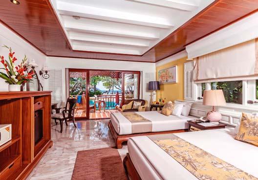 asciugacapelli, servizi privati e balcone. Adiacente l hotel si trova lo Shore at Katathani con le sue 35 lussuose ville.