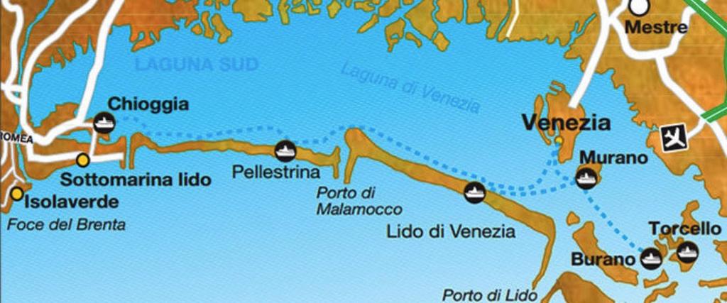 L ITINERARIO A Venezia TroncheJo ci imbarcheremo sulla motonave per il Lido, il viaggio dura 35 minu@; si potrà ammirare Venezia dal canale della Giudecca.