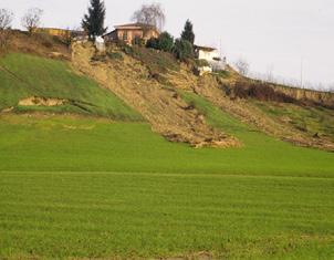 Le precipitazioni, particolarmente quelle ad elevata intensità, innescano fenomeni erosivi, dissesti superficiali o frane, e possono condurre ad esondazioni fluviali con deposito di nuovi materiali