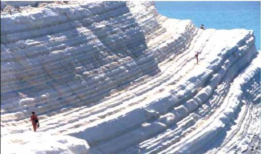 Realmonte(AG) SCALA DEI TURCHI 28 settembre Ribera Agrigento (Villaggio Mosè) tappa di 50 km (Hotel Tre Torri) Colazione e partenza.