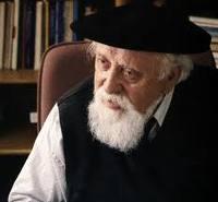 CHI È REUVEN FEUERSTEIN? Nasce in Romania nel 1921, dopo essere stato deportato in un campo di concentramento si trasferisce in Israele.