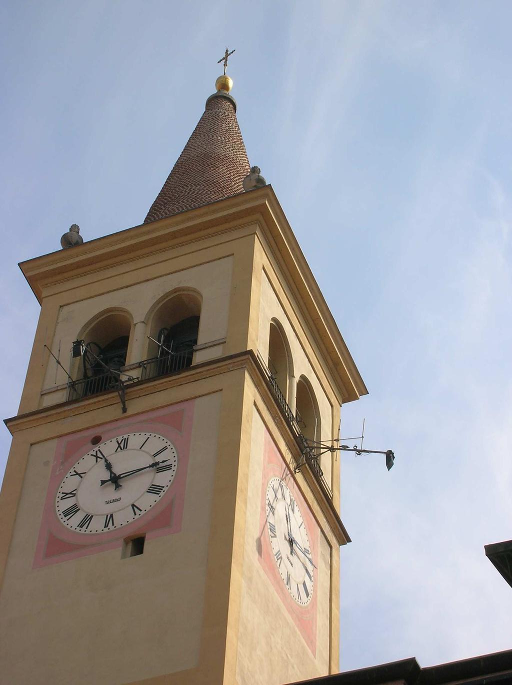 Nell area d indagine è presente un impianto di radiodiffusione costituito da 4 antenne tipo yagi 3 elementi, installate sul campanile della chiesa, come evidenziato nelle immagini seguenti.