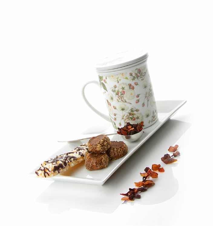 TÈ ore 17,00 è arrivata l ora del tè Tè Nero Darjeeling (tè nero originario dell India) Tè Nero Earl Grey Yin Zhen (Bergamotto, Petali di fiore) Tè Nero Breakfast (Tè Nero) Pomme D Amour (Tè Nero