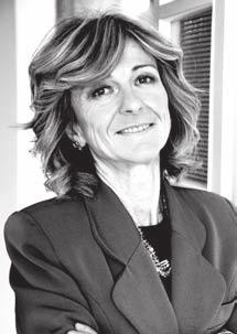 Laura GARAVAGLIA (ITALI) Laura Garavaglia është e lindur në vitin 1956 në Milano. Tani ajo jeton dhe punon në Komo.