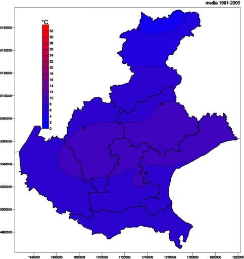 Figura 42: distribuzione della media delle temperature massime estive per i periodi 1961-199 e 1991-2 In autunno e in inverno (Figura 43) l area a temperature massime più alte si sposta sulla fascia