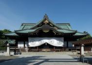 inseguito si passerà davanti allo stadio di Sumo Kokugikan (Sumida) fino al tempio di Asakusa Kannon, che è il