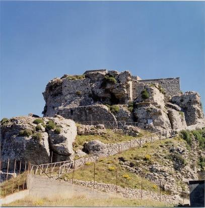 Museo di Panteologia e Scienza Naturali, alla mostra Calabria Contadina, ai resti del Castello da dove si può