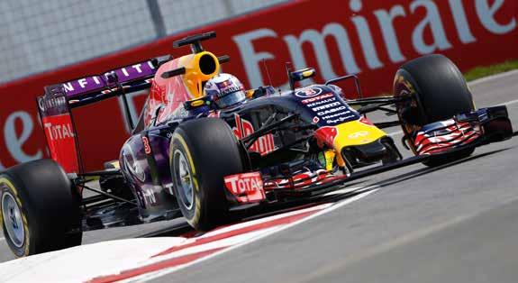 Noi possiamo essere quelli che corrono ma tu sei il vincitore. Grazie alla lunga relazione sinergica tra Infiniti Red Bull Racing e Infiniti Performance Engineering Academy (academy.infiniti.