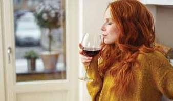 NIENTE VIBRAZIONI, SOLO SILENZIO Il vino è particolarmente sensibile alle vibrazioni e ai rumori.