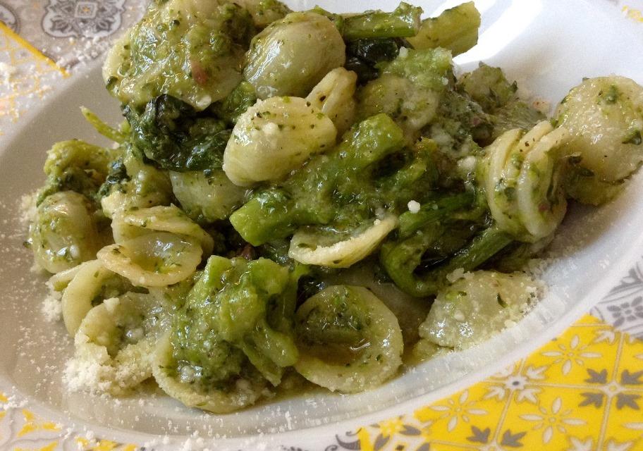 Buona condotta, orecchiette con broccoletti I sapori di terra e di mare, scialatielli al ragù di