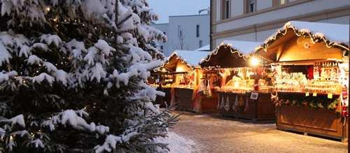 GRAN TOUR DEI MERCATINI NATALIZI DELL ALTO ADIGE I mercatini natalizi del Trentino Alto Adige non sono una moda: sono una tradizione DAL 08 AL 10 DICEMBRE 2017 VENERDI 08 DICEMBRE 2017: CASTEL TIROLO