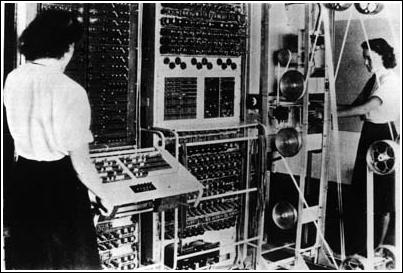 I primi computer elettronici I primi computer elettronici nascono sul finire della seconda guerra mondiale.