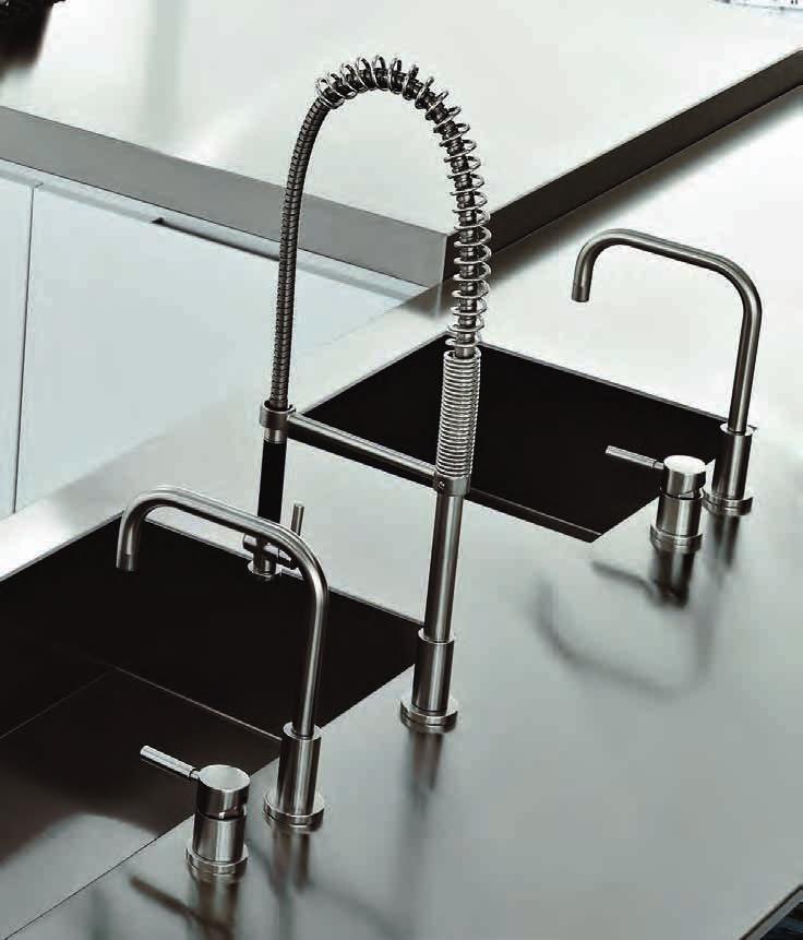 sinks MISCELATORI - faucets TIPOLOGIE - TYPES 1 - monocomando laterale lateral monocontrol faucet 2 - monocomando separato separate monocontrol faucet 3 - monocomando con doccetta estraibile