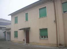 Prezzo base: Euro 26.000,00. Lotto 2: frazione Santa Maria Codifiume (Borgo Saraceno) via Saraceno. Abitazione di complessivi q.