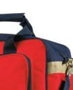 Q24708BL Q24708R BORSONE SPORTIVO con ampia tasca frontale, tasche laterali, scomparto portascarpe