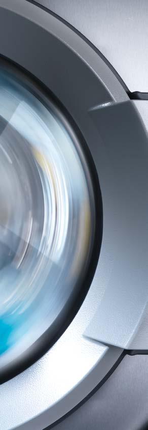 NOVITA': EcoSpeed Risultati di lavaggio perfetti in tempi brevissimi con la massima efficienza energetica La nuova tecnologia di lavaggio nelle lavatrici della serie PERFOR- MANCE PLUS garantisce