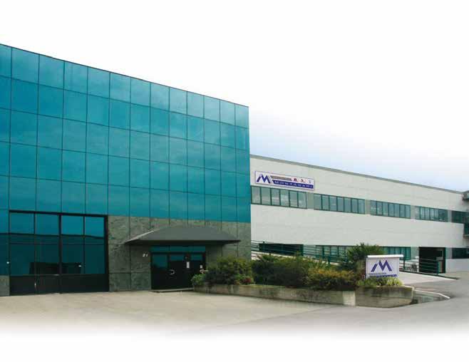 Azienda / Company Emmedue è uno dei marchi della ditta Industrie Montanari, costruttrice fin dai primi anni 90 di macchine per la lavorazione della pietra.