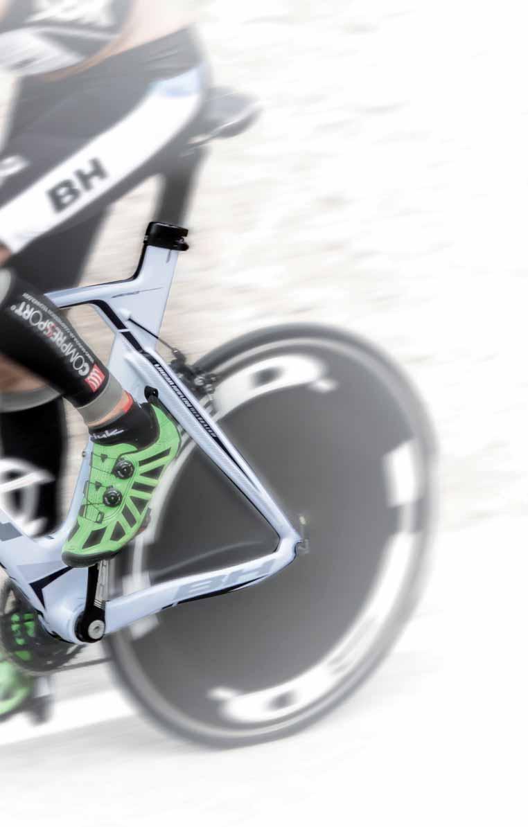 Performance Drive Aero Design Il telaio da triathlon che si adatta alle tue necessità La Aerolight RC è una macchina costruita per competere nelle gare di triathlon.