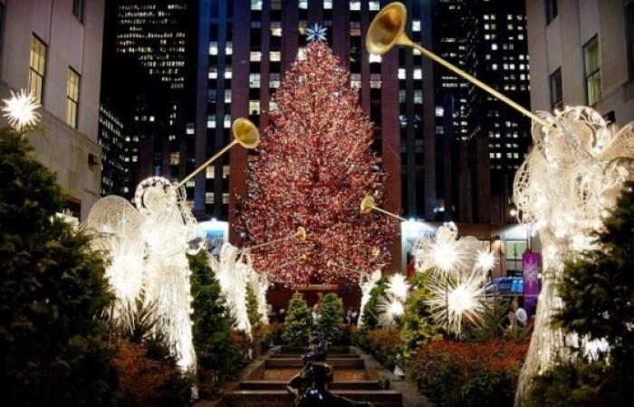 I 10 alberi di Natale più belli del mondo selezionati da Hotels.com l albero di Natale del Rockfeller Centre immagine tratta da www.nanopress.