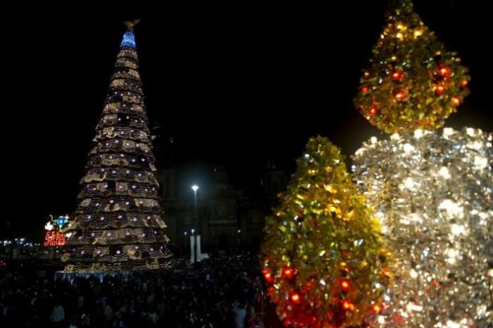 l albero di Natale a Citta del Messico immagine tratta da www.travelblog.