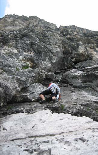 Oltre che ai neofiti, viene consigliato in particolar modo a coloro che già hanno una conoscenza di base in campo alpinistico o che, dopo aver frequentato un corso base di