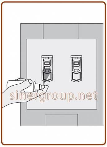 Contenuto: Perossido di Idrogeno(5%), gas, stabilizzatori. Utilizzo: CoolerClean Rinse è appositamente progettato per la pulizia del serbatoio all'interno del refrigeratore.