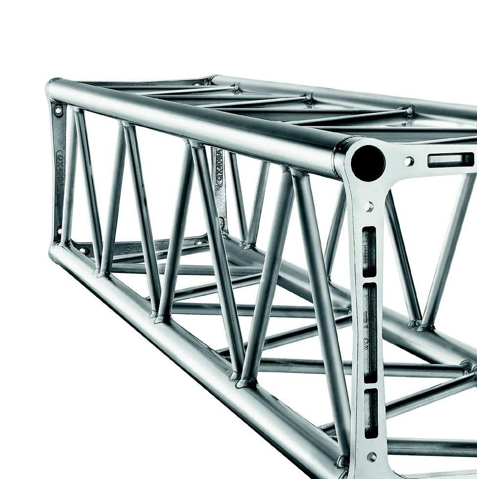 TRUSSES END-PLATED TRUSSES QX40SA QX40SA LOAD TABLE / SPIGOT CONNECTION SPAN UNIF.