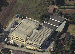 IL GRUPPO INDUSTRIALE Sisas SpA - Produzione e commercializzazione di Segnaletica stradale in genere.