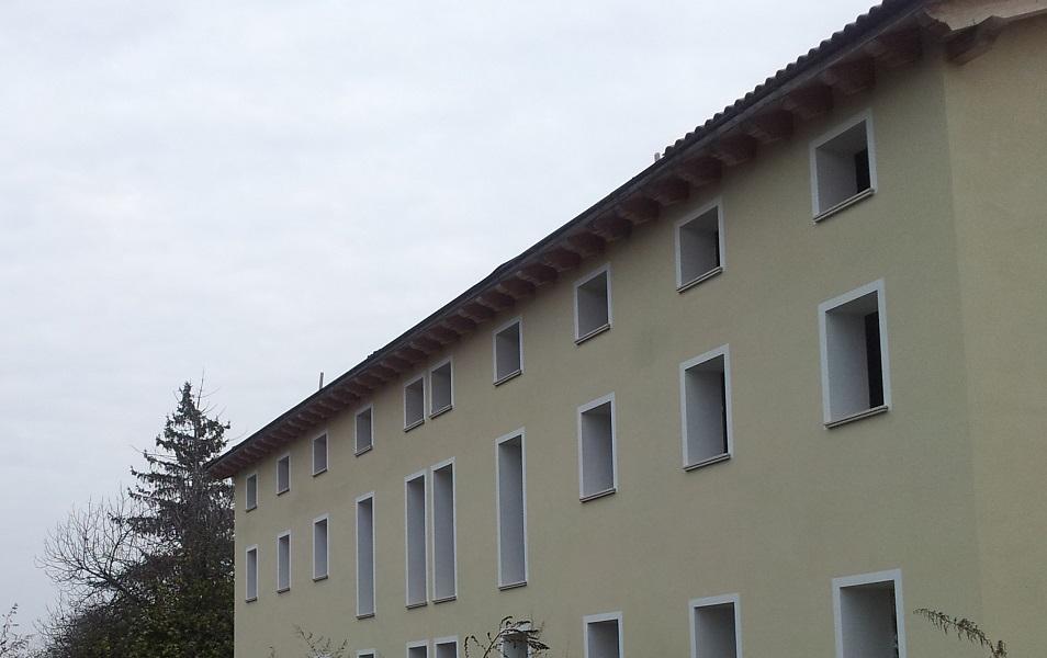 edilizio ad uso residenziale superficie 1100 mq, volume 3500 mq Boara Pisani, Padova