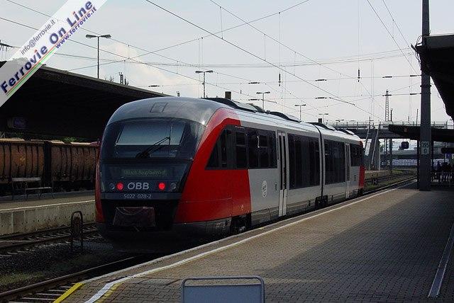 Dopo aver percorso tutta la Gailtal, il Regionale 4810 Kötschach-Mauthen - Villach HBF effettua servizio viaggiatori ad Arnoldstein per poi riprendere la sua corsa verso il capolinea.