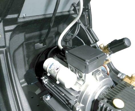 Accoppiamento elastico motore- pompa tramite giunto (modelli 1400 giri). motore elettrico, servizio continuo, a 2 o 4 poli con protezione termica.