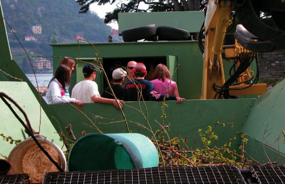 RENDIAMO L'AMBIENTE PIÙ PULITO Un modo di agire rispettoso dell'ambiente ci permette di vivere sino in fondo la bellezza del nostro Lago.