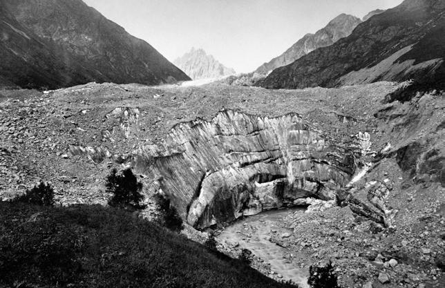 Fronte del ghiacciaio Baltoro; essa ha mantenuto la stessa posizione, rispetto a