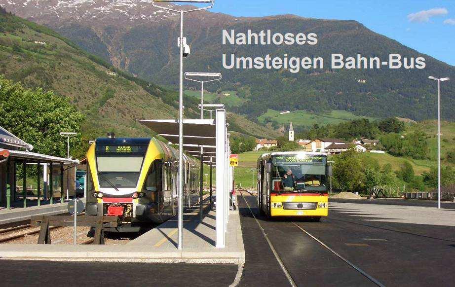 da Bolzano, in diverse stazioni lungo la linea sono garantite coincidenze con bus diretti nei paesi non direttamente sulla linea e nelle valli laterali.