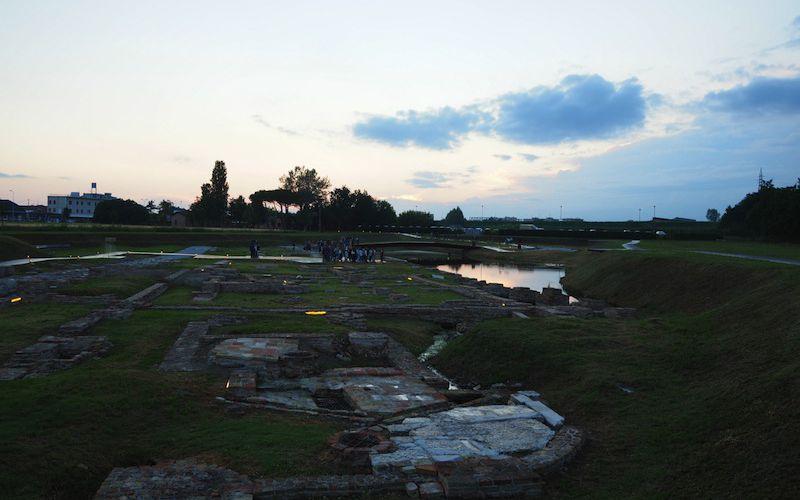 19 luglio 2016 Un viaggio nel tempo con il festival "CantaLaStoria" L'evento all'antico Porto al chiaro di Luna Mercoledì 20 luglio, a partire dalle ore 19 l Antico Porto al chiaro di Luna ospita il