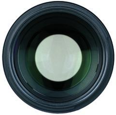 La crescente diffusione delle fotocamere Full Frame richiede nuove ottiche di alta qualità capaci di coprire questo formato. Tamron ci propone una versione macro del classico zoom -mm f/.