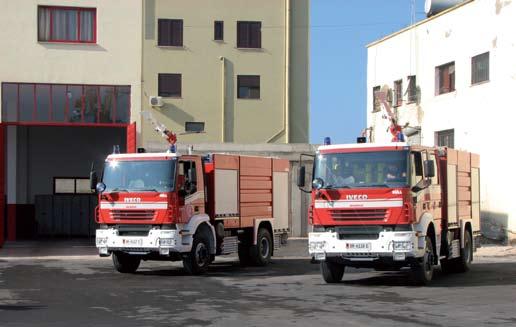 Porti ynë në rrjedhën e viteve Përballimi i emergjencave në Portin e Durrësit 265 Një grup pune me përfaqsues të PMNZSH dhe FSPD, ka punuar për planin e emergjencës në zonën portuale.