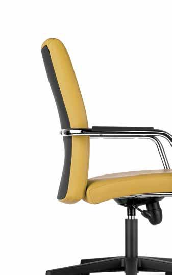 position. Height adjustable seat by means of a gas piston.