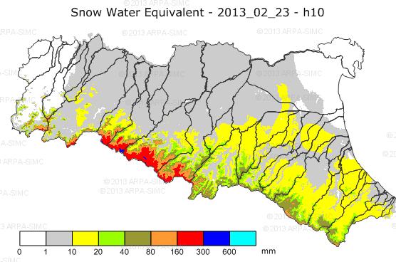 Fig.25 - Contenuto in acqua (Snow Water Equivalent, in mm) della neve presente al suolo alla mattina del 20/02/2013 (in alto a sinistra) e alla mattina del 21/02/2013(in alto a destra), alla