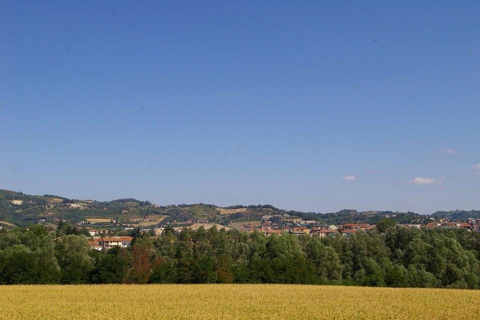 IL PAESAGGIO È ARCHIVIO DI SE STESSO Il paesaggio rappresenta una componente fondamentale del patrimonio culturale e naturale dell Europa e in ogni