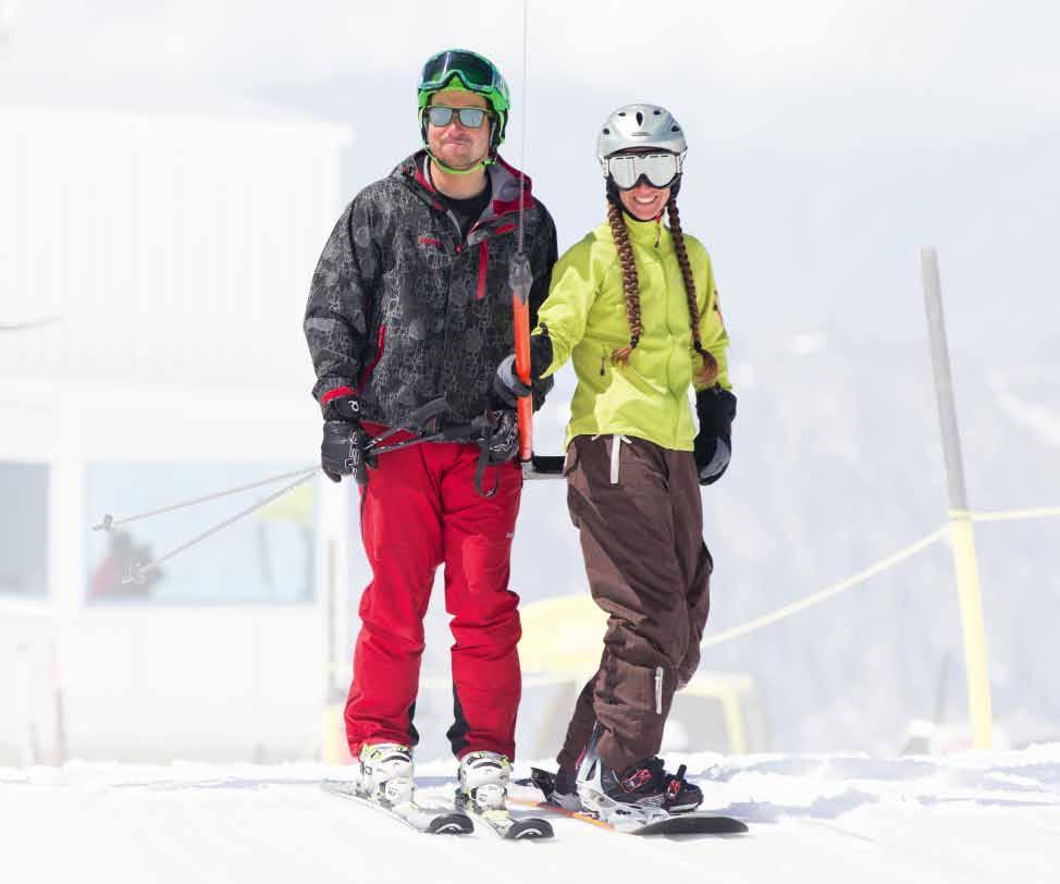 Divertimento nel segno della sicurezza La Svizzera può definirsi la patria degli sport invernali: oltre 2,5 milioni di persone praticano lo sci o lo snowboard.