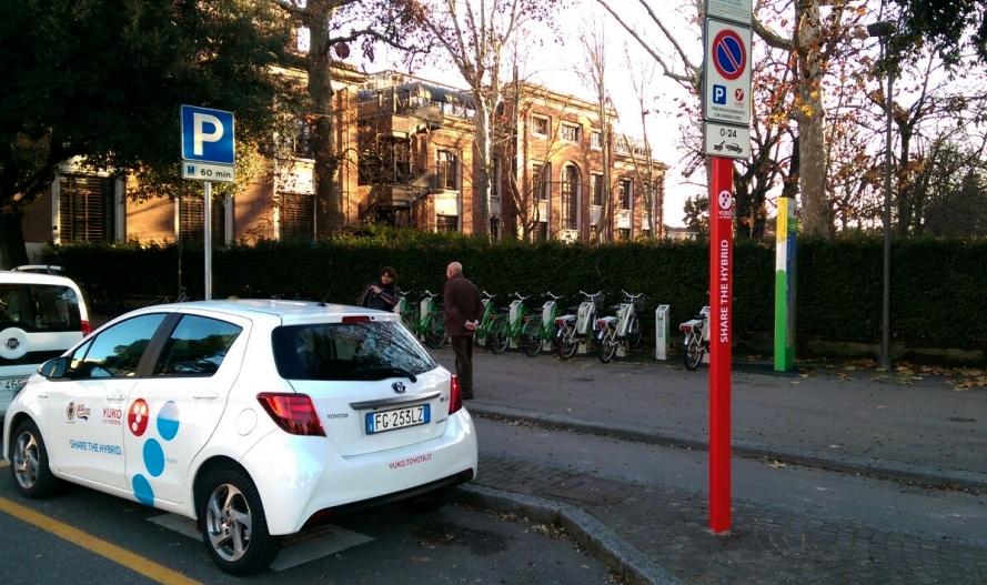 Nell immagine sopra riportata, mostra molto chiaramente quanto sia importante lo Sharing nella città di Forlì, postazioni di Car Sharing e Bike Sharing si interfacciano in città per soddisfare ogni