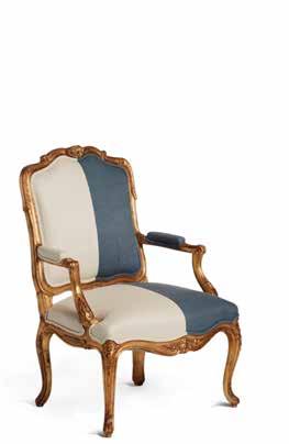 7844 Sedia ciliegio, seduta imbottita in tessuto. Armchair cherry, seat upholstered with fabric.