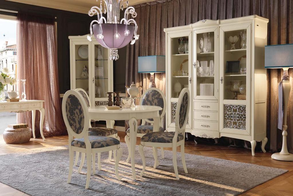 Memorie Veneziane art. 498 C Consolle 3 cassetti con decoro Console with 3 drawers and decoration art. 368 C Vetrina ad Angolo Corner cupboard L. 106 P. 48 H. 80 Eleganza L. 80 X 80 H.