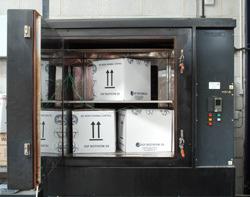 Convalida test pressione: Innoplus è in grado inoltre di testare i contenitori o le confezioni principali o secondari/e grazie al test di pressione idraulica/pressione interna (metodo approvato