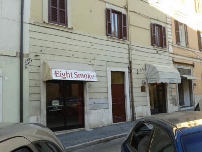 195 Negozio, locale di vendita in Affitto/Vendita a Rieti : Centro Storico 260.000 - Affitto: 1.