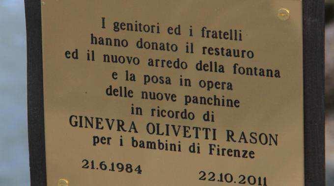 Piazza d Azeglio rinasce nel ricordo di Ginevra A un anno dalla morte la famiglia la ricorda con un gesto di beneficenza Nel giorno della tragica ricorrenza sono stati inaugurati i lavori di restauro