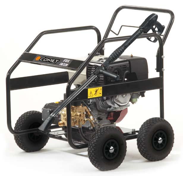 X SPECIAL 1560 FDX 4 4 ruote - wheels 48 GENERAL FEATURES With 4 pneumatic wheels Honda GX series engine (petrol models) or Yanmar L100 engine (Diesel model) Electrical starting No engine-oil safety